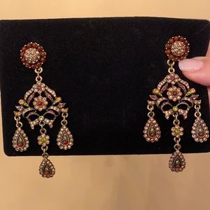 Stunning Heidi Daus earrings